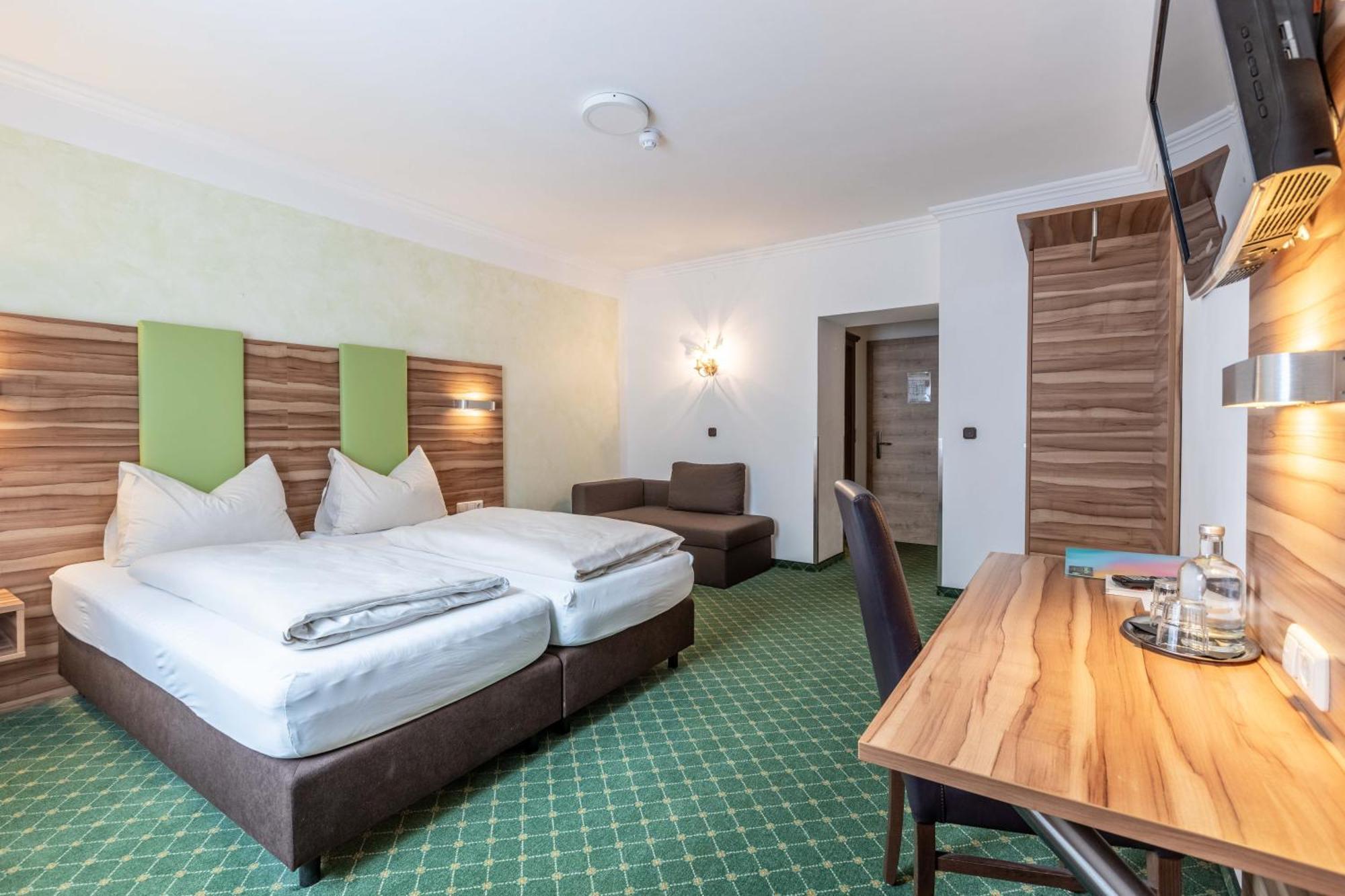 Post By Keyone Hotel